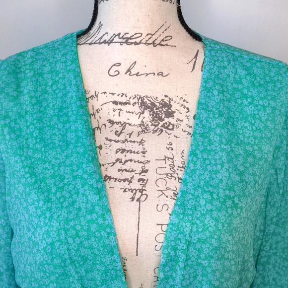 NWT Wild Fable Bell Sleeve Cropped Top Size M - Picture 4 of 12